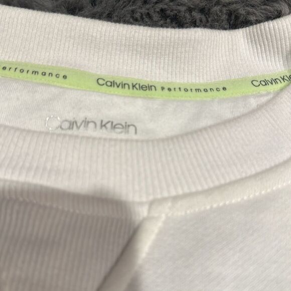 NWT-CALVIN KLEIN PERFORMANCE SWEATSHIRT - Picture 2 of 7